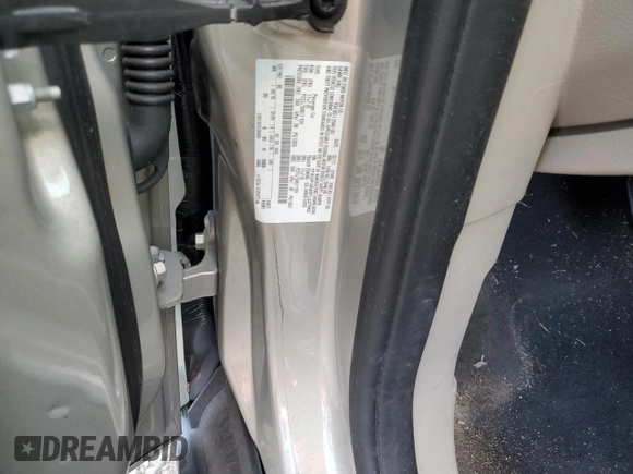 2015 Ford Focus Electric with VIN 1FADP3R45FL227962, listed as a Copart auction lot 43755825 with 70,490 mi miles and Clean title. Bid and sale history available at DreamBid. Image 12.