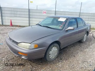 1996 Toyota Camry DX with VIN JT2BG12K1T0356821, listed as a IAAI auction lot 41860018 with 278,326 mi miles. Bid and sale history available at carsss.com. Image 2.