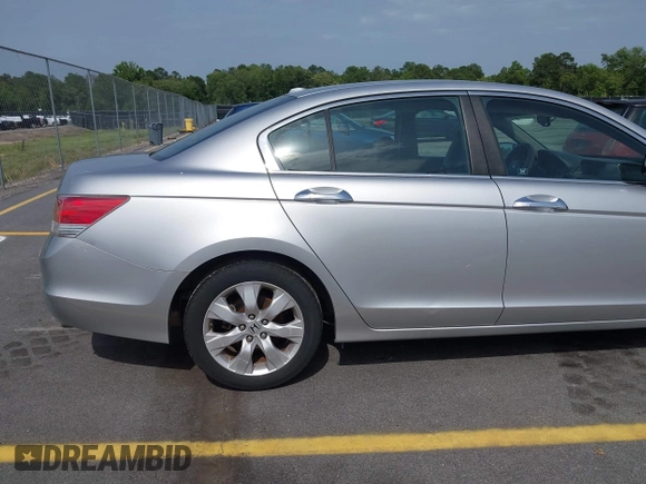 2010 Honda Accord EX-L z VIN 1HGCP3F85AA007255, wystawiony jako IAAI lot #42266441 z przebiegiem 156 221 mil mil oraz . Historia ofert i sprzedaży dostępna na DreamBid. Obrazek 14.