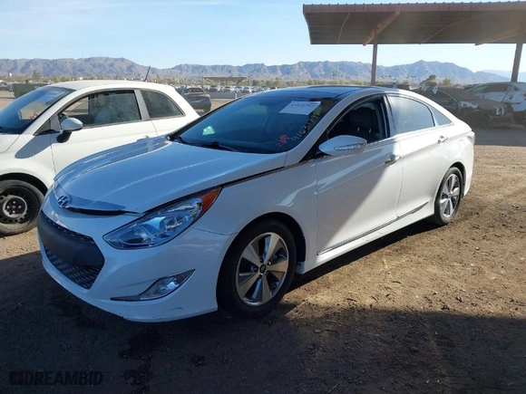 2012 Hyundai Sonata Hybrid with VIN KMHEC4A43CA024468, listed as a IAAI auction lot 41631797 with 184,547 mi miles. Bid and sale history available at carsss.com. Image 2.