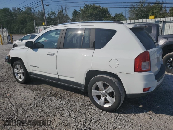 2011 Jeep Compass with VIN 1J4NT1FA3BD240927, listed as a Copart auction lot 69377574 with 71,061 mi miles and Salvage Title. Bid and sale history available at carsss.com. Image 2.