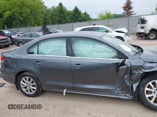 2014 Volkswagen Jetta SE with VIN 3VWD07AJ2EM209176, listed as a IAAI auction lot 42460383 with 172,550 mi miles and . Bid and sale history available at DreamBid. Image 13.