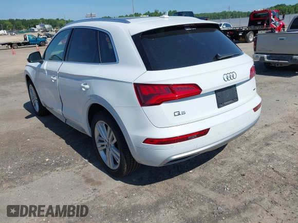 2019 Audi Q5 Premium Plus z VIN WA1BNAFY1K2139360, wystawiony jako IAAI lot #42465344 z przebiegiem 84 156 mil mil oraz . Historia ofert i sprzedaży dostępna na DreamBid. Obrazek 3.