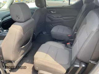 2021 Chevrolet Traverse LT Cloth z VIN 1GNEVGKW8MJ192048, wystawiony jako IAAI lot #42556137 z przebiegiem 106 304 mil mil oraz . Historia ofert i sprzedaży dostępna na DreamBid. Obrazek 26.
