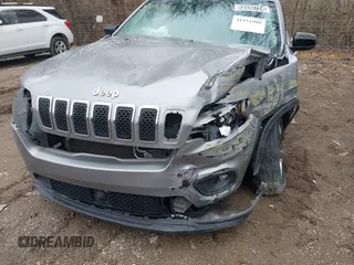 2022 Jeep Cherokee Latitude Lux z VIN 1C4PJMMN9ND511277, wystawiony jako IAAI lot #41151980 z przebiegiem 51 809 mil mil oraz . Historia ofert i sprzedaży dostępna na DreamBid. Obrazek 16.