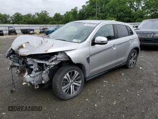 2020 Mitsubishi Outlander ES with VIN JA4AR3AUXLU010135, listed as a Copart auction lot 63195135 with 60,447 mi miles and Clean title. Bid and sale history available at DreamBid. Image 1.