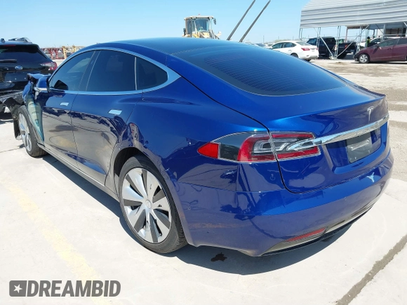 2020 Tesla Model S Long Range with VIN 5YJSA1E25LF401362, listed as a IAAI auction lot 41771363 with 28,015 mi miles. Bid and sale history available at carsss.com. Image 3.