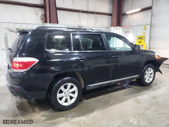 2013 Toyota Highlander with VIN 5TDBK3EH8DS242573, listed as a Copart auction lot 41756835 with 194,934 mi miles and Salvage Title. Bid and sale history available at carsss.com. Image 3.