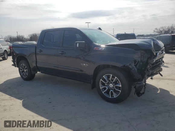 2024 Chevrolet Silverado 1500 RST with VIN 2GCUDEEDXR1139228, listed as a Copart auction lot 45661225 with 2,698 mi miles and Salvage Title. Bid and sale history available at carsss.com. Image 4.