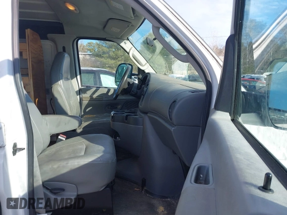 2007 Ford Econoline Cargo Commercial with VIN 1FTNE14W47DB31284, listed as a IAAI auction lot 41547430 with 85,413 mi miles and . Bid and sale history available at DreamBid. Image 5.