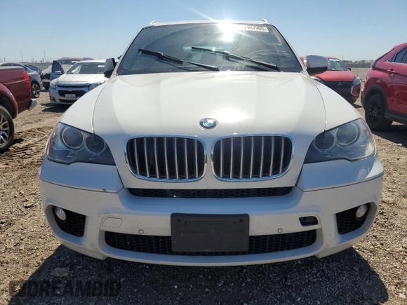 2013 BMW X5 xDrive50i z VIN 5UXZV8C52D0C16129, wystawiony jako Copart lot #47967905 z przebiegiem 111 011 mil mil oraz Szkoda całkowita • Salvage title. Historia ofert i sprzedaży dostępna na DreamBid. Obrazek 5.