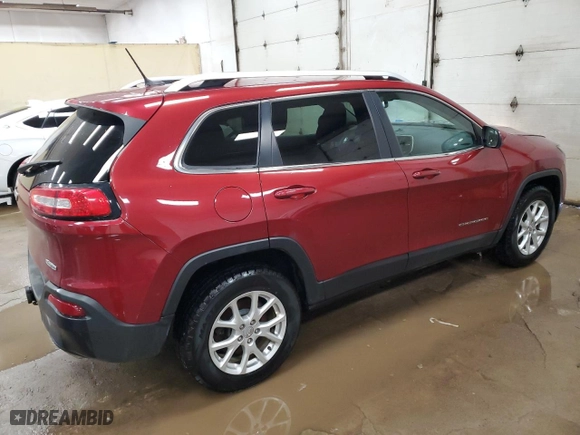 2015 Jeep Cherokee Latitude with VIN 1C4PJMCS4FW530171, listed as a Copart auction lot 88294245 with 261,820 mi miles and Clean Title. Bid and sale history available at carsss.com. Image 3.