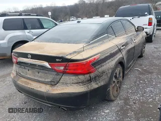2017 Nissan Maxima SV z VIN 1N4AA6AP4HC396403, wystawiony jako IAAI lot #41644403 z przebiegiem Nie podano mil oraz . Historia ofert i sprzedaży dostępna na DreamBid. Obrazek 4.
