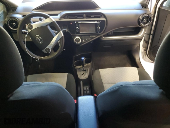 2016 Toyota Prius One z VIN JTDKDTB36G1134862, wystawiony jako Copart lot #53493945 z przebiegiem Nie podano mil oraz Czysty tytuł • Clean title. Historia ofert i sprzedaży dostępna na DreamBid. Obrazek 8.