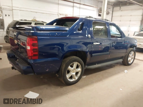 2013 Chevrolet Avalanche LT with VIN 3GNTKFE71DG309629, listed as a IAAI auction lot 42082132 with 139,428 mi miles and . Bid and sale history available at DreamBid. Image 4.