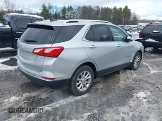 2018 Chevrolet Equinox LT with VIN 2GNAXSEV9J6308381, listed as a IAAI auction lot 40957972 with 103,387 mi miles. Bid and sale history available at carsss.com. Image 4.