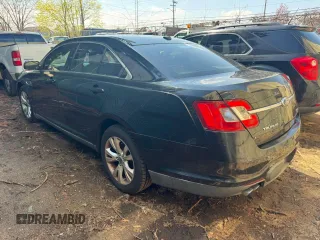 2011 Ford Taurus SEL z VIN 1FAHP2EW8BG138540, wystawiony jako Copart lot #56559815 z przebiegiem 286 211 mil mil oraz Tytuł czysty. Historia ofert i sprzedaży dostępna na DreamBid. Obrazek 3.