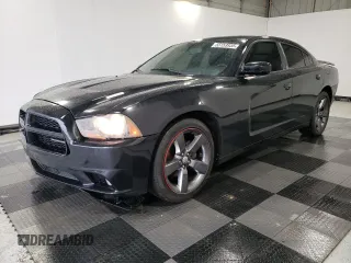 2014 Dodge Charger SXT z VIN 2C3CDXHGXEH155531, wystawiony jako Copart lot #55153935 z przebiegiem 168 955 mil mil oraz Szkoda całkowita • Salvage title. Historia ofert i sprzedaży dostępna na DreamBid. Obrazek 1.