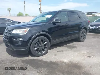 2018 Ford Explorer XLT z VIN 1FM5K7D89JGB09280, wystawiony jako IAAI lot #42360480 z przebiegiem 76 727 mil mil oraz . Historia ofert i sprzedaży dostępna na DreamBid. Obrazek 2.