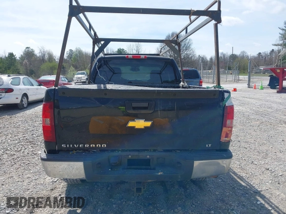 2007 Chevrolet Silverado 1500 LT w/1LT with VIN 2GCEC19J671591822, listed as a IAAI auction lot 41841804 with 325,059 mi miles. Bid and sale history available at carsss.com. Image 16.