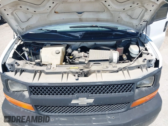 2004 Chevrolet Express Cargo Van with VIN 1GCGG25V441118708, listed as a IAAI auction lot 42144915 with 327,928 mi miles. Bid and sale history available at carsss.com. Image 10.