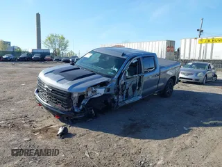 2025 Chevrolet Silverado 1500 LT Trail Boss with VIN 3GCUKFED7SG169683, listed as a IAAI auction lot 42070492 with 3,800 mi miles and . Bid and sale history available at DreamBid. Image 18.