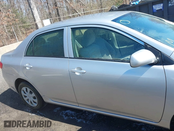 2010 Toyota Corolla z VIN JTDBU4EE2AJ068160, wystawiony jako IAAI lot #41780495 z przebiegiem 107 504 mil mil oraz . Historia ofert i sprzedaży dostępna na DreamBid. Obrazek 13.