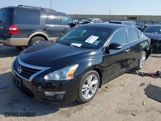 2014 Nissan Altima 2.5 SV with VIN 1N4AL3AP3EC400848, listed as a IAAI auction lot 41702231 with 246,548 mi miles. Bid and sale history available at carsss.com. Image 17.