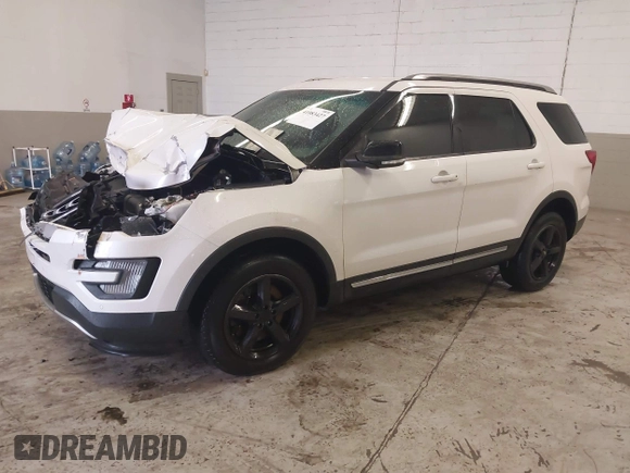 2017 Ford Explorer XLT with VIN 1FM5K8D89HGB36950, listed as a IAAI auction lot 41083427 with Not Provided miles and . Bid and sale history available at carsss.com. Image 2.
