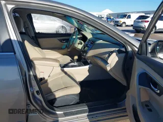 2015 Nissan Altima S with VIN 1N4AL3APXFC585322, listed as a IAAI auction lot 41212978 with 109,389 mi miles and . Bid and sale history available at carsss.com. Image 5.