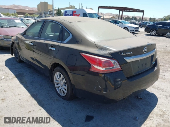 2013 Nissan Altima SV with VIN 1N4AL3AP8DN574126, listed as a IAAI auction lot 42873812 with 118,184 mi miles and . Bid and sale history available at DreamBid. Image 3.