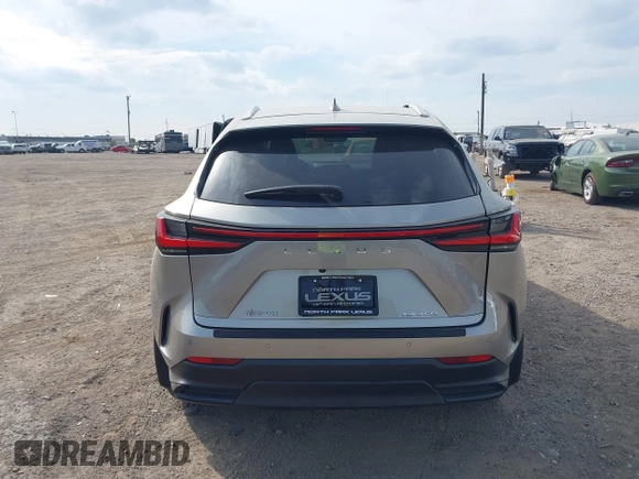 2025 Lexus NX with VIN 2T2GDCAZ1SC021039, listed as a IAAI auction lot 40957519 with 897 mi miles. Bid and sale history available at carsss.com. Image 16.