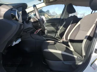 2022 Nissan Versa SV z VIN 3N1CN8EV0NL839211, wystawiony jako Copart lot #83053744 z przebiegiem 7 670 mil mil oraz Szkoda całkowita • Salvage title. Historia ofert i sprzedaży dostępna na DreamBid. Obrazek 7.