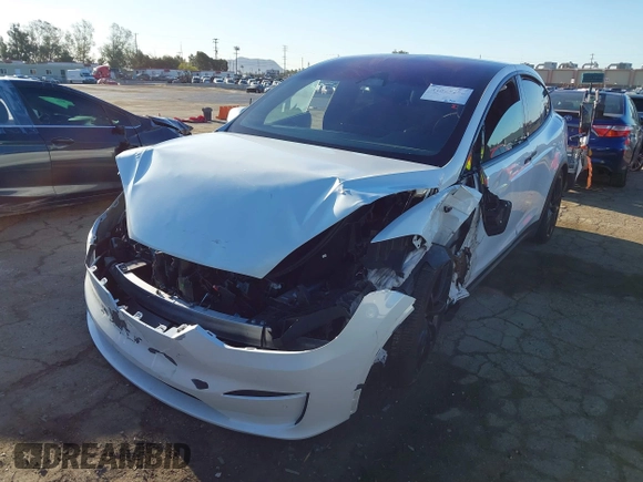 2022 Tesla Model X with VIN 7SAXCBE59NF364984, listed as a IAAI auction lot 41809256 with Not Provided miles and . Bid and sale history available at DreamBid. Image 6.