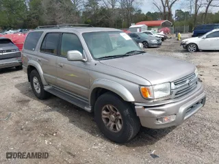 2002 Toyota 4Runner Limited with VIN JT3GN87R520229610, listed as a IAAI auction lot 41806628 with 338,035 mi miles. Bid and sale history available at carsss.com. Image 1.
