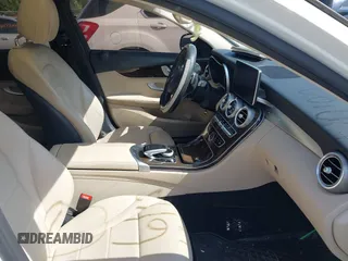 2017 Mercedes-Benz C 300 с VIN 55SWF4KB8HU208704, выставлен на аукционе IAAI как лот 42051688 с пробегом 108 835 миль миль и . История ставок и продаж доступна на DreamBid. Изображение 5.
