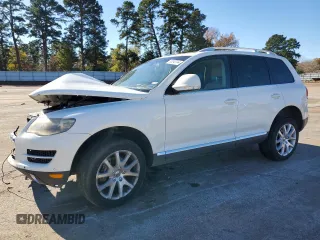 2008 Volkswagen Touareg 2 V6 with VIN WVGBE77L88D024775, listed as a Copart auction lot 83843144 with 152,413 mi miles and Salvage Title. Bid and sale history available at carsss.com. Image 1.