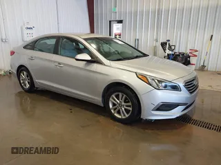 2017 Hyundai Sonata SE with VIN 5NPE24AF1HH519230, listed as a IAAI auction lot 42170589 with 189,017 mi miles and . Bid and sale history available at carsss.com. Image 1.
