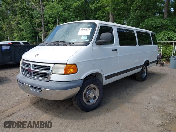 2001 Dodge Passenger z VIN 2B5WB35Z51K510978, wystawiony jako IAAI lot #42319147 z przebiegiem 53 562 mil mil oraz . Historia ofert i sprzedaży dostępna na DreamBid. Obrazek 2.