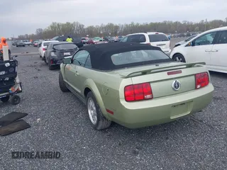 2005 Ford Mustang Deluxe with VIN 1ZVFT84N755231944, listed as a IAAI auction lot 41986281 with 235,544 mi miles. Bid and sale history available at carsss.com. Image 3.