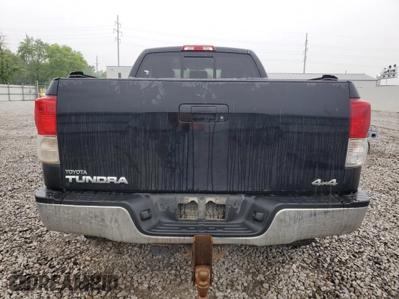 2013 Toyota Tundra z VIN 5TFUM5F19DX043560, wystawiony jako Copart lot #58563065 z przebiegiem 222 752 mil mil oraz Szkoda całkowita • Salvage title. Historia ofert i sprzedaży dostępna na DreamBid. Obrazek 6.