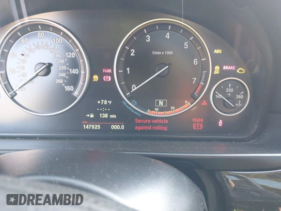 2013 BMW 5 Series 528i xDrive с VIN WBAXH5C53DDW11955, выставлен на аукционе IAAI как лот 42601785 с пробегом 147 925 миль миль и . История ставок и продаж доступна на DreamBid. Изображение 7.