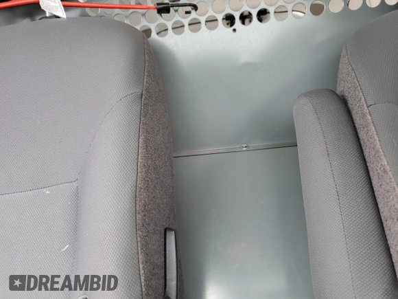 2014 Nissan NV200 S z VIN 3N6CM0KN3EK700375, wystawiony jako Copart lot #57416565 z przebiegiem 67 564 mil mil oraz Szkoda całkowita • Salvage title. Historia ofert i sprzedaży dostępna na DreamBid. Obrazek 10.