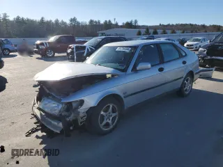 2001 Saab 9-3 with VIN YS3DD58H612057122, listed as a Copart auction lot 84796504 with 121,510 mi miles and Salvage Title. Bid and sale history available at carsss.com. Image 1.