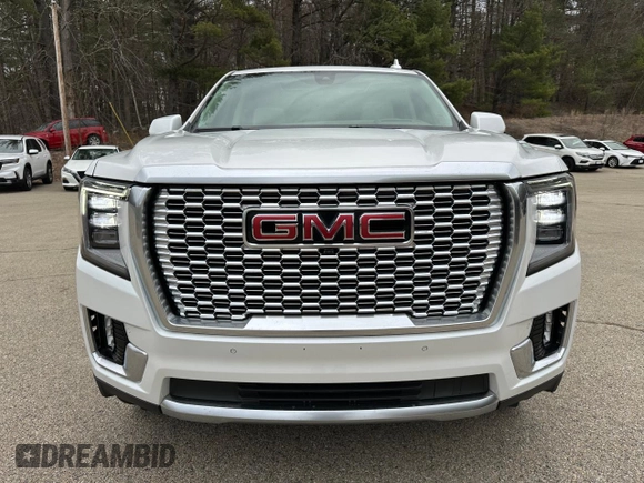 2022 GMC Yukon XL Denali with VIN 1GKS2JKL9NR364134, listed as a Copart auction lot 54078255 with 5,967 mi miles and Clean Title. Bid and sale history available at carsss.com. Image 12.