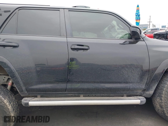 2017 Toyota 4Runner SR5 with VIN JTEZU5JR8H5159090, listed as a IAAI auction lot 42018428 with 120,946 mi miles and . Bid and sale history available at DreamBid. Image 14.