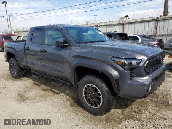 2025 Toyota Tacoma SR with VIN 3TMLB5JNXSM095729, listed as a Copart auction lot 46190185 with 921 mi miles and Salvage Title. Bid and sale history available at DreamBid. Image 4.