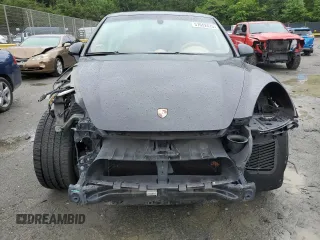 2014 Porsche Cayenne S z VIN WP1AB2A22ELA57038, wystawiony jako Copart lot #57652515 z przebiegiem 127 375 mil mil oraz Szkoda całkowita • Salvage title. Historia ofert i sprzedaży dostępna na DreamBid. Obrazek 5.