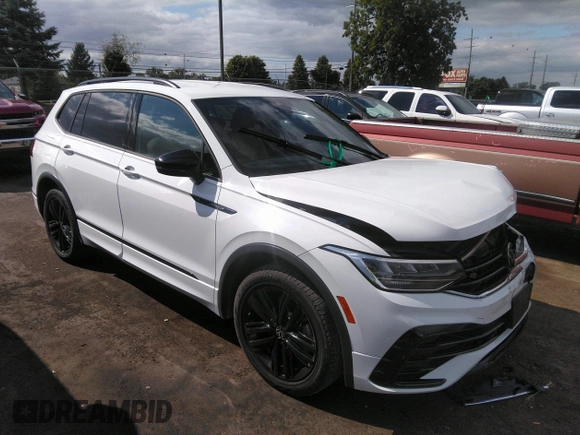 2022 Volkswagen Tiguan SE R-Line Black z VIN 3VVCB7AX0NM029502, wystawiony jako IAAI lot #40141730 z przebiegiem 41 362 mil mil oraz . Historia ofert i sprzedaży dostępna na DreamBid. Obrazek 1.