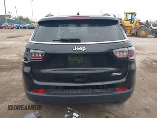 2018 Jeep Compass Latitude with VIN 3C4NJCBB7JT285996, listed as a IAAI auction lot 42063437 with 91,505 mi miles and . Bid and sale history available at DreamBid. Image 17.